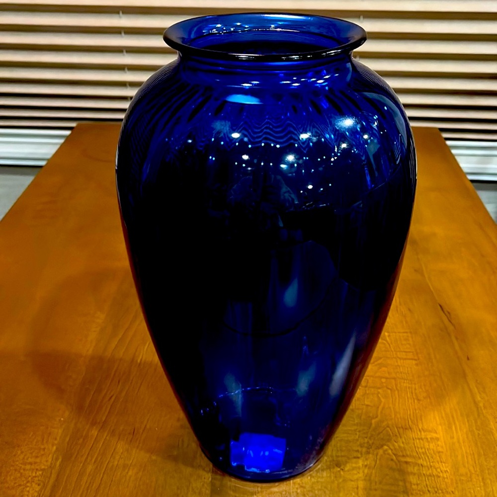 Anchor Hocking Cobalt Blue Glass Ribbed Pattern Large 13” Vase
